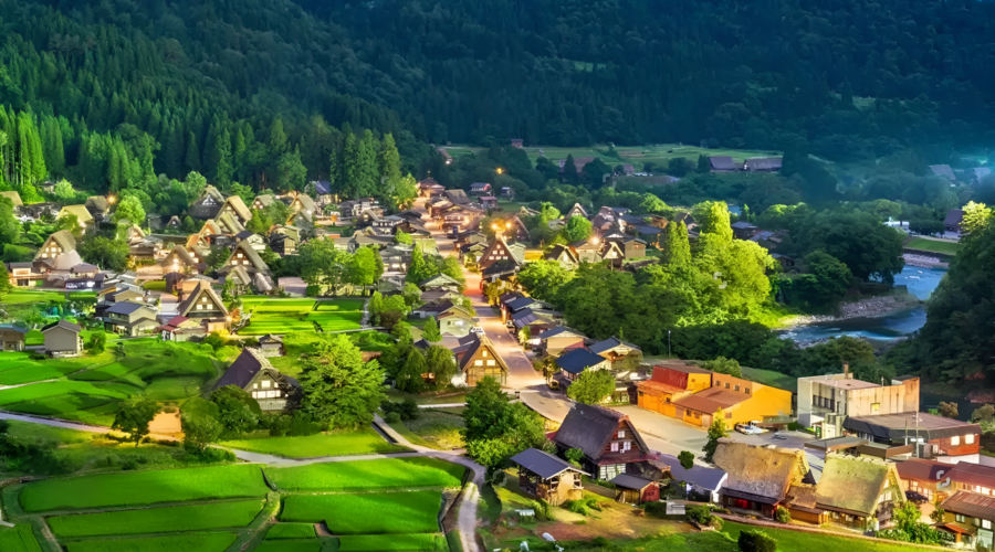 Shirakawa-go - Private Car and Professional Service