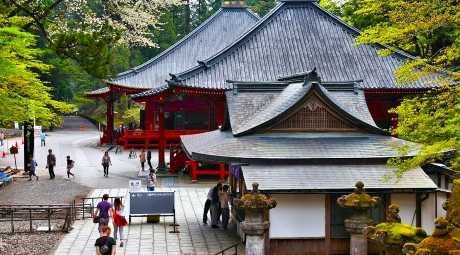 Rinno-ji Temple - Nikko - Private Car Tour